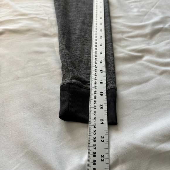 Mondetta Women's Long Sleeve Performance T-Shirt Hoodie Gray Size Small Athletic - Picture 10 of 12